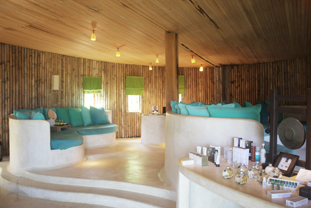 The rustic welcome area was complete with bamboo wall and wooden ceiling.